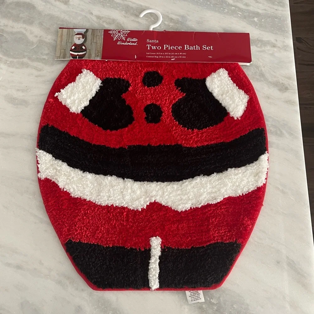 NWT-Santa-two piece Bath set, never used,100% Polyester, red, white and black,